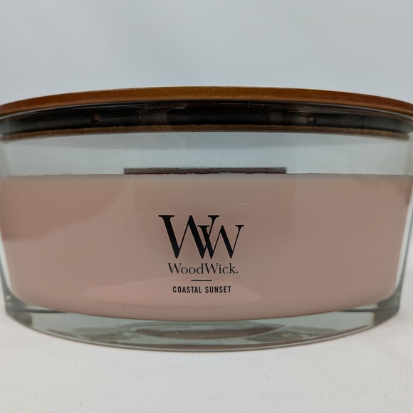 WoodWick Coastal Sunset Candle - Picture 2 of 7